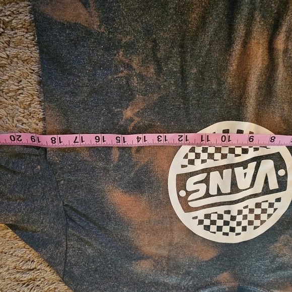 Vans Custom Logo Long Sleeve Semi Crop Shirt Size Medium Gildan Acid Washed - Picture 7 of 7